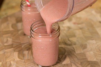 Strawberry Banana Smoothie 3