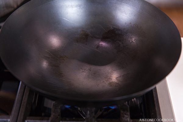 how to season a wok step by step-33