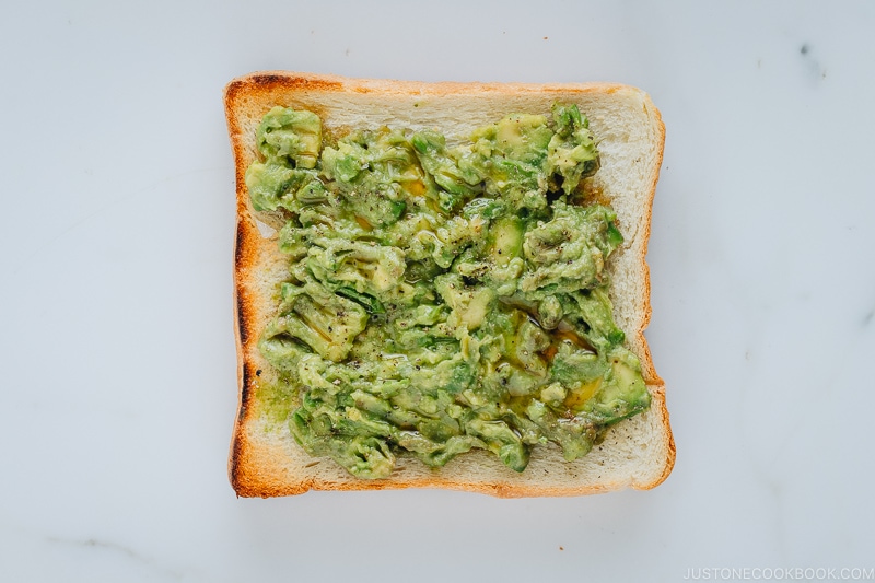 Avocado Toast Drizzled with Sesame Oil | Easy Japanese Recipes at JustOneCookbook.com