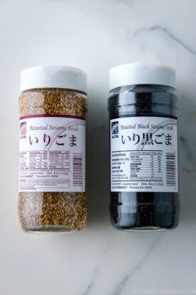 White and Black Sesame Seeds | Easy Japanese Recipes at JustOneCookbook.com