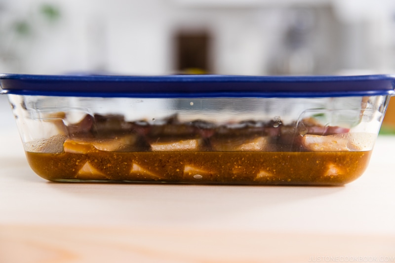 Miso Marinated Hamachi Bowl (zukedon) 8-2