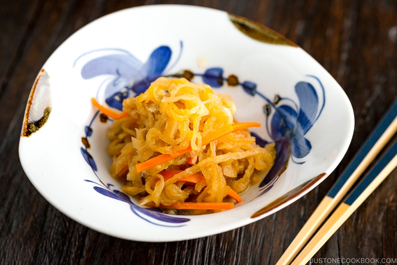A Japanese ceramic bowl containing Simmered Kiriboshi Daikon.