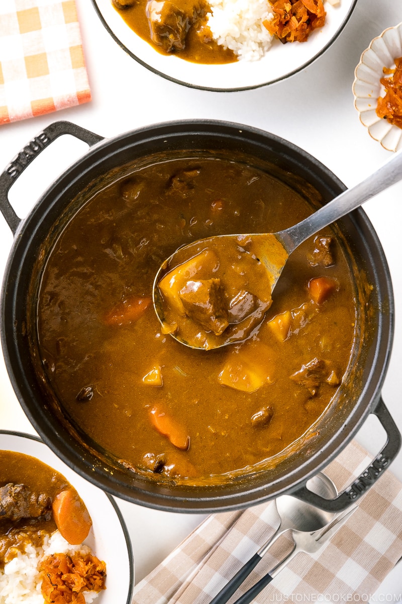 A black staub containing Japanese beef curry.