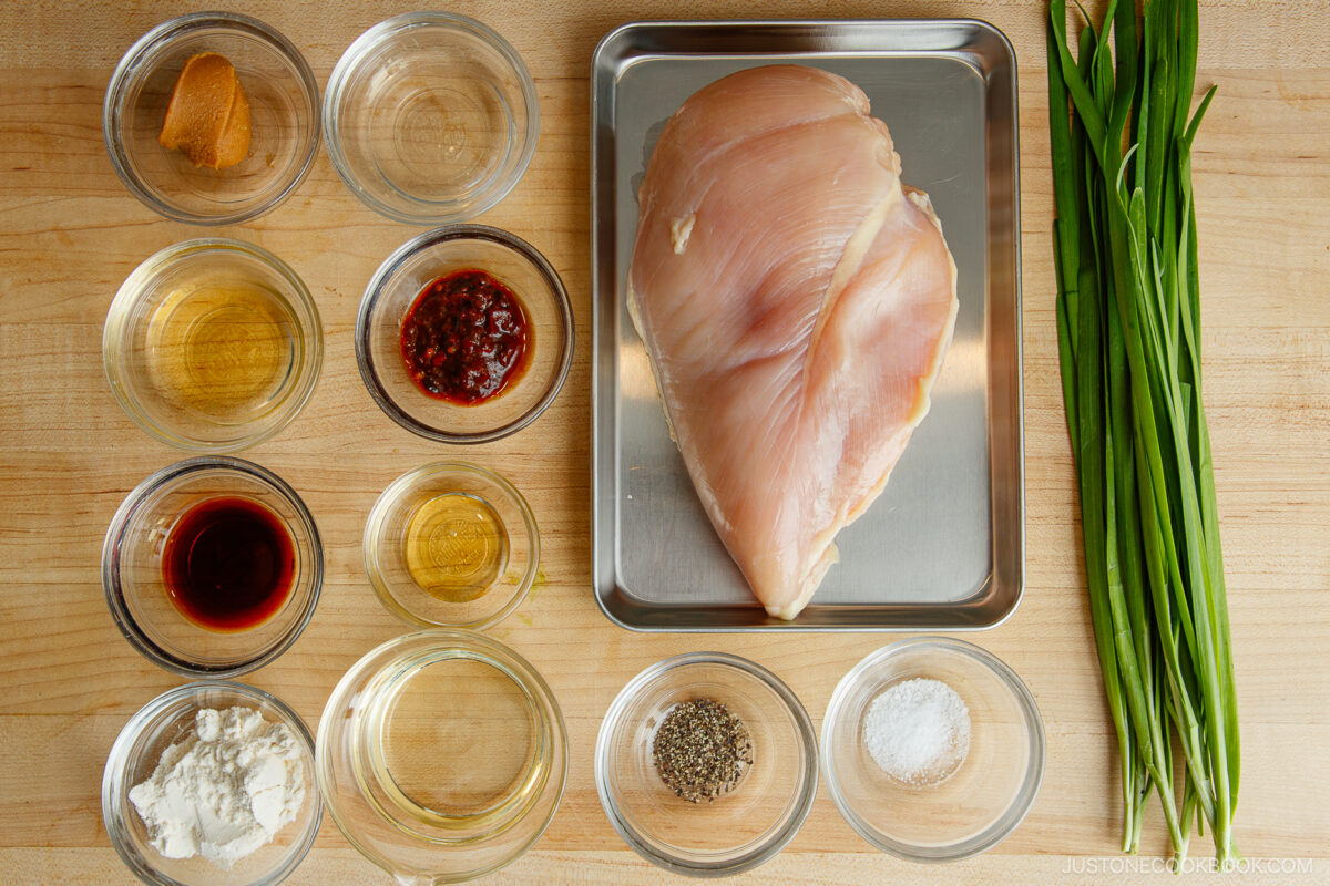 Chicken Stir-fry with Garlic Chives Ingredients