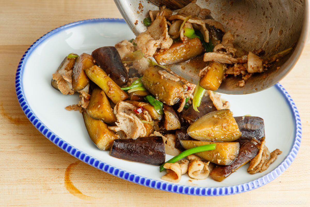 Transfer stir fry to the plate.