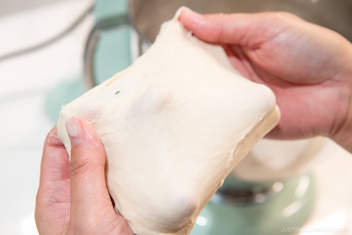 Checking the windowpane test.